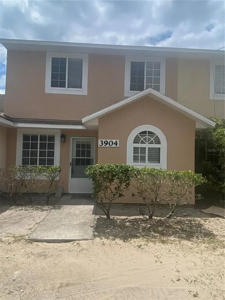 3904 Magnolia Pointe Lane Orlando FL 32810