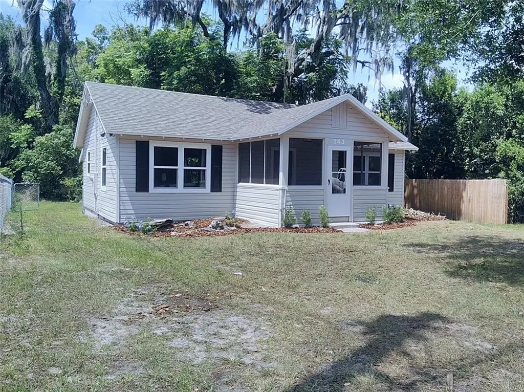 243 E Plymouth Avenue Deland FL 32724