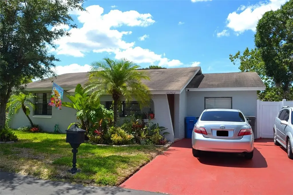 10204 Wexford Court Tampa FL 33615