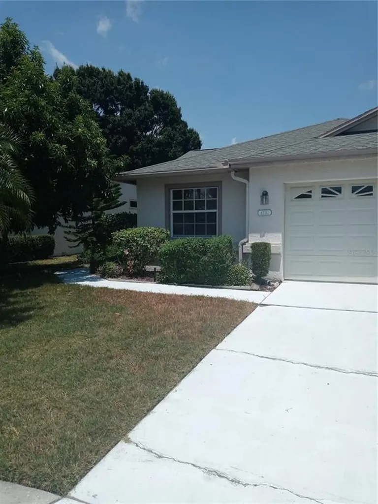 4731 Raintree Street Circle E Bradenton FL 34203