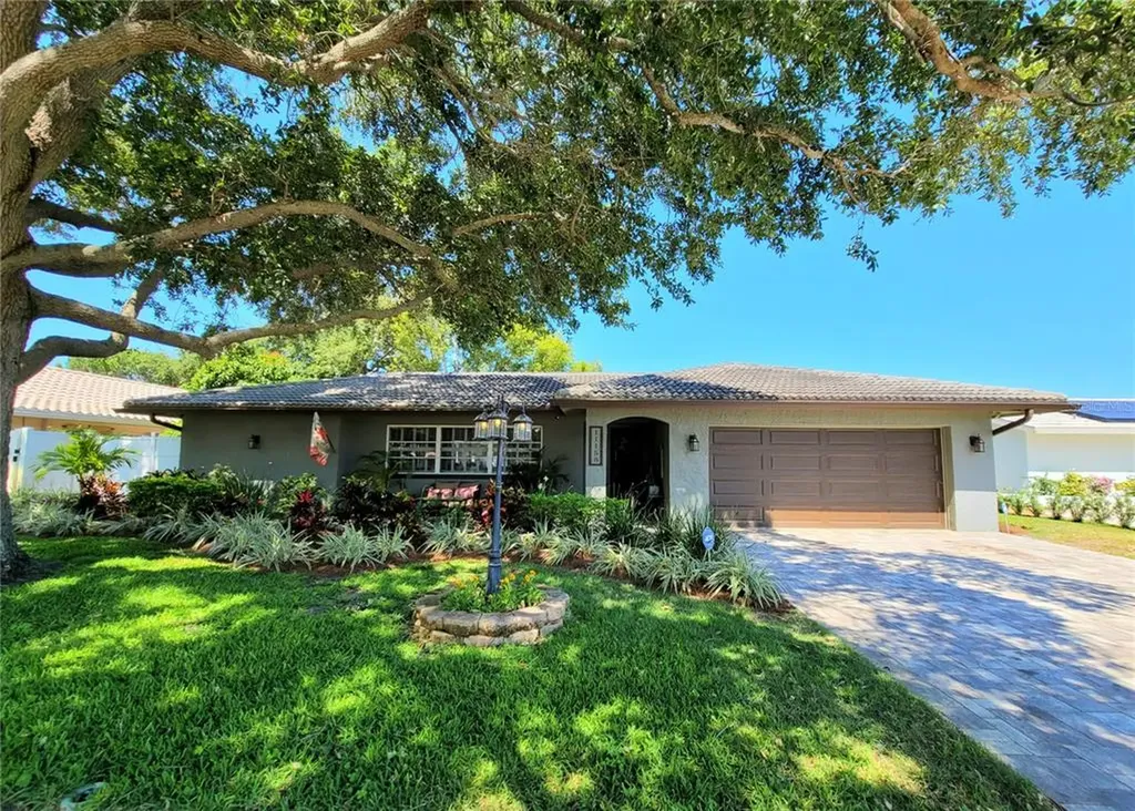 11158 137th Street N Largo FL 33774