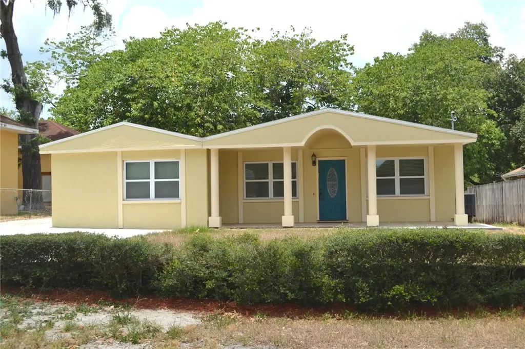 11720 Moffat Avenue Tampa FL 33617