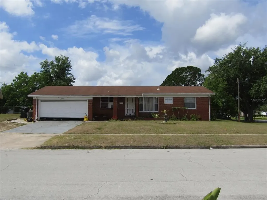 3440 Mahalia Place Orlando FL 32805