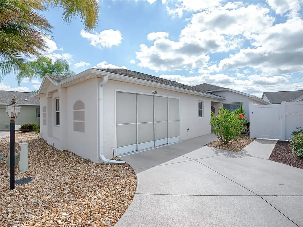 2435 Violet Court The Villages FL 32162