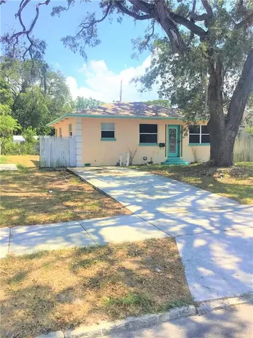 3909 18th Avenue S St Petersburg FL 33711