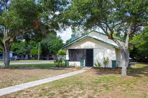 520 S 9th Street Lake Wales FL 33853