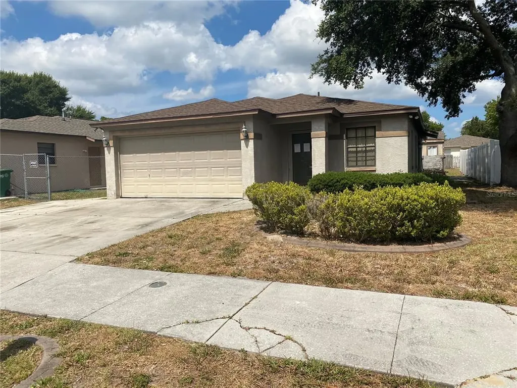 8438 N River Dune Street Tampa FL 33617