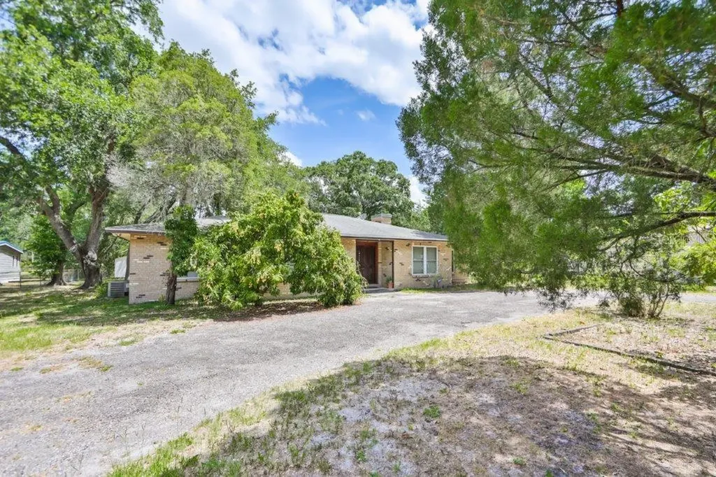 13148 Thonotosassa Road Dover FL 33527