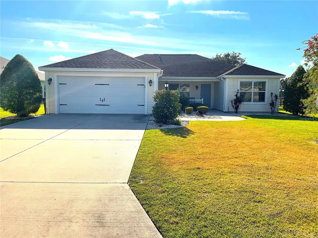 12173 NE 51st Circle Oxford FL 34484