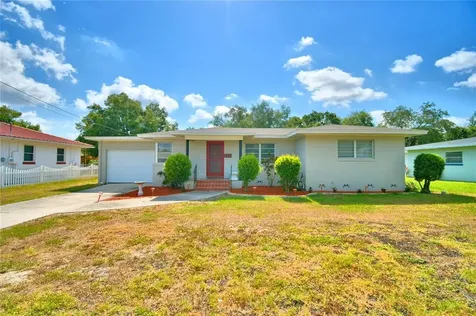 215 Noxon Street Auburndale FL 33823