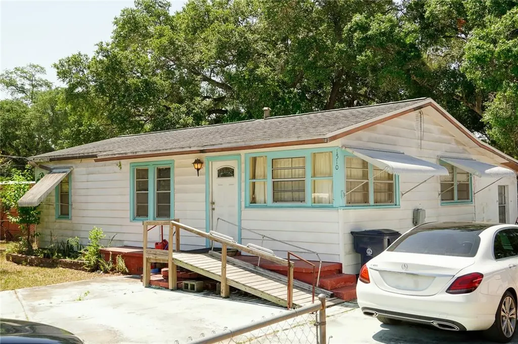 1510 W Powhatan Avenue Tampa FL 33603