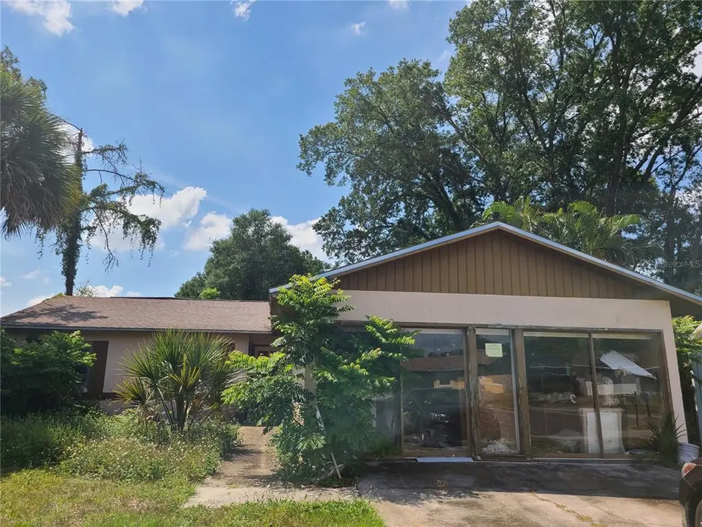 105 Coral Bell Court Orlando FL 32807