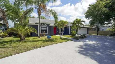 7966 Monticello Lane Sarasota FL 34243