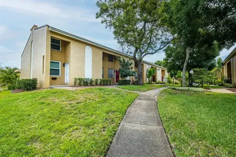 4315 La Riviera Court Tampa FL 33611