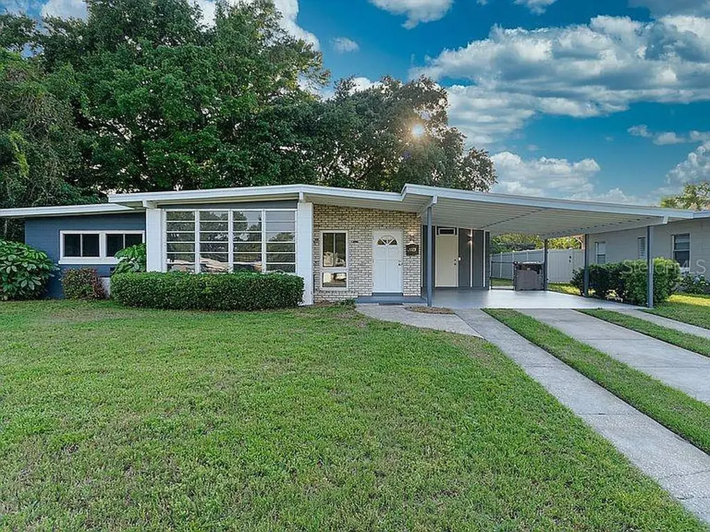 1328 Dunsany Avenue Orlando FL 32806