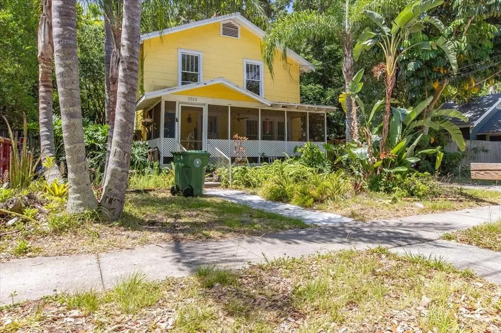 1515 10th Avenue W Bradenton FL 34205