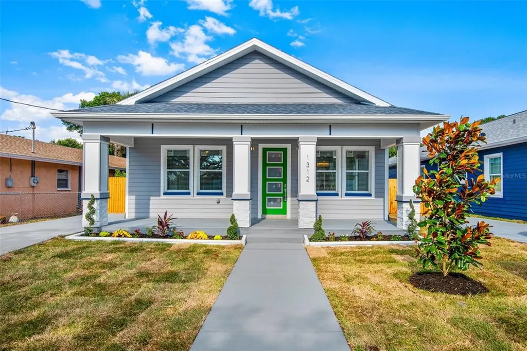 1312 40th Street S St Petersburg FL 33711