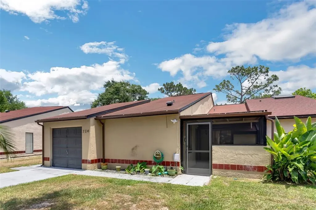 724 Golden Sunshine Circle Orlando FL 32807