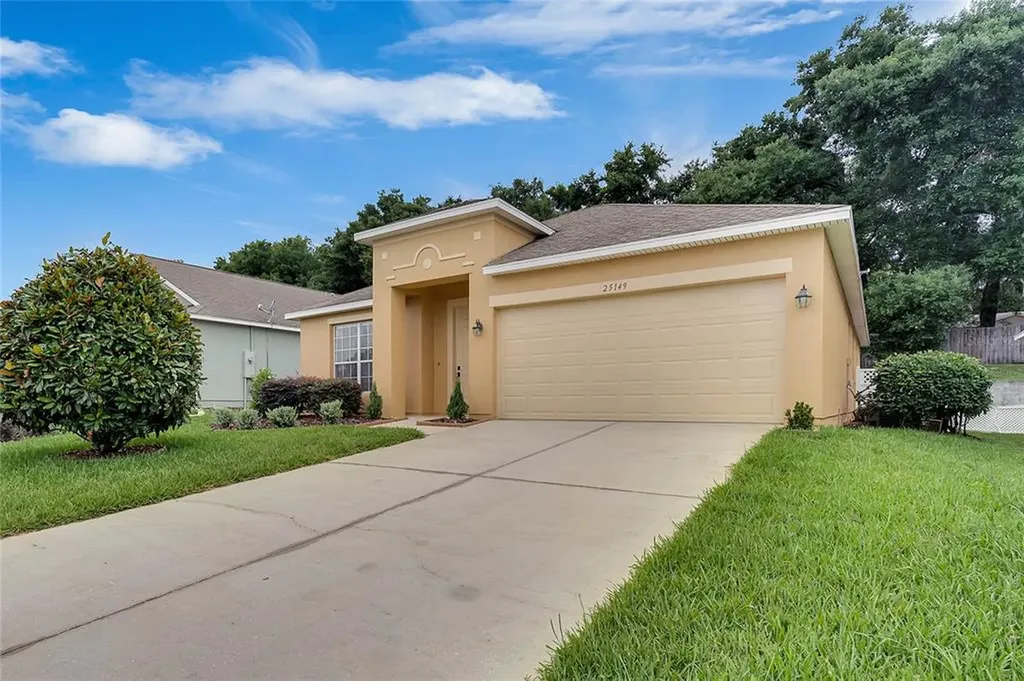 25149 Chipshot Court Sorrento FL 32776