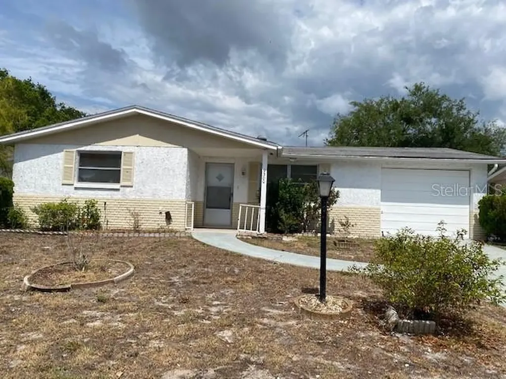 9300 Cochise Lane Port Richey FL 34668