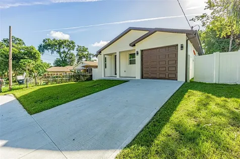 8509 N Semmes Street Tampa FL 33604