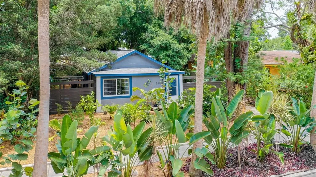 2304 44th Street S St Petersburg FL 33711