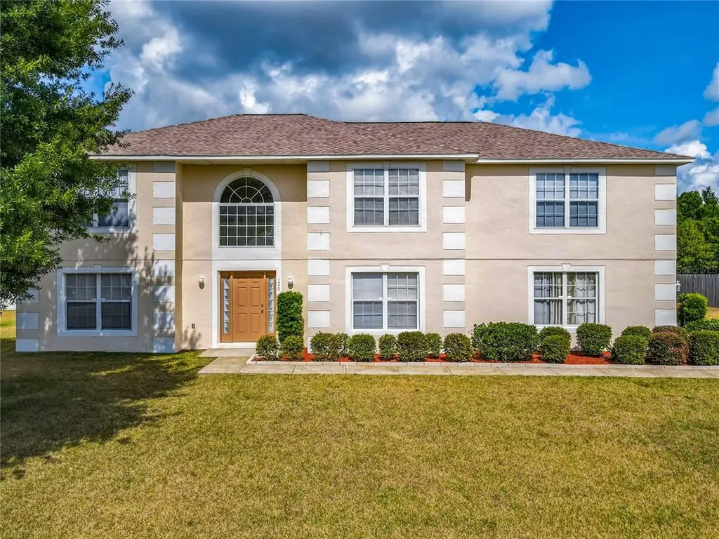 120 Vista View Avenue Eagle Lake FL 33839