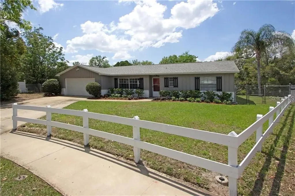 490 Forest Court Altamonte Springs FL 32714