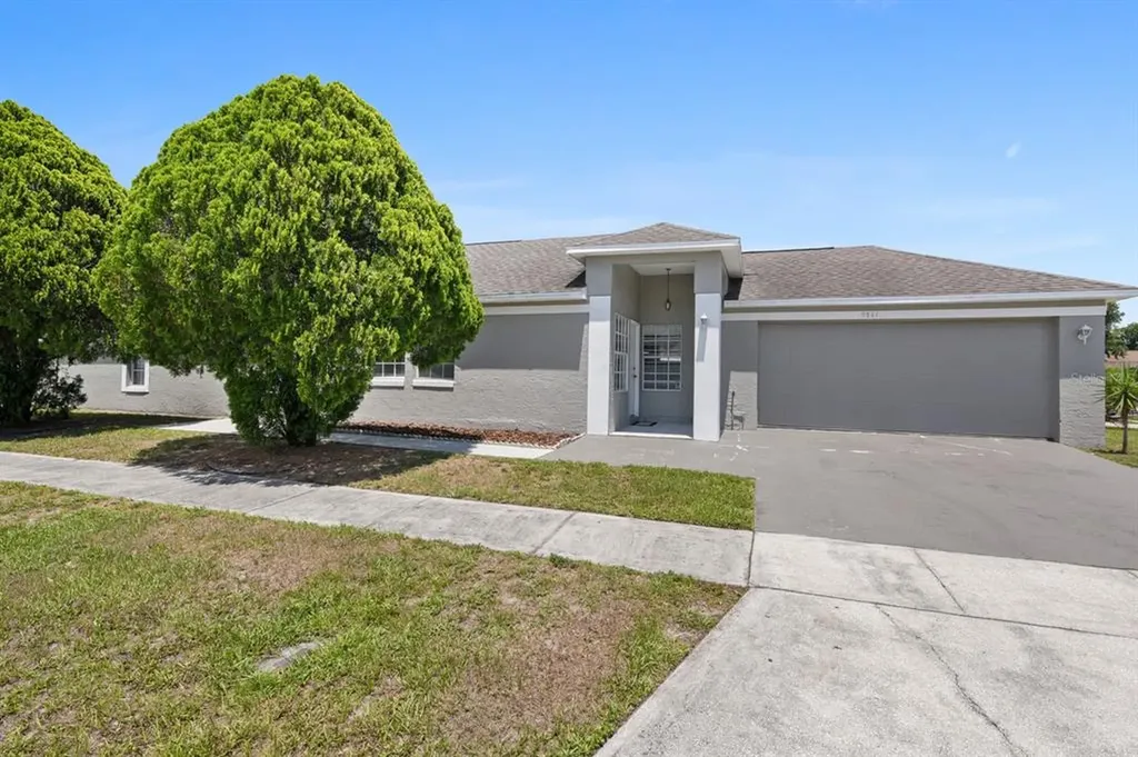 9841 Flynt Circle Orlando FL 32825
