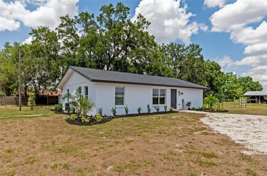 46451 State Road 64 E Myakka City FL 34251