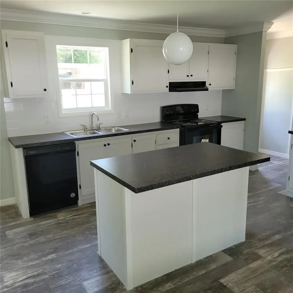 2459 Ayerswood Drive Brooksville FL 34604