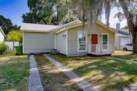 327 Avenue B SE Winter Haven FL 33880