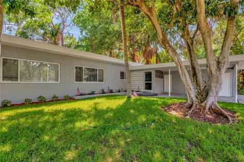4811 Juanita Way S St Petersburg FL 33705