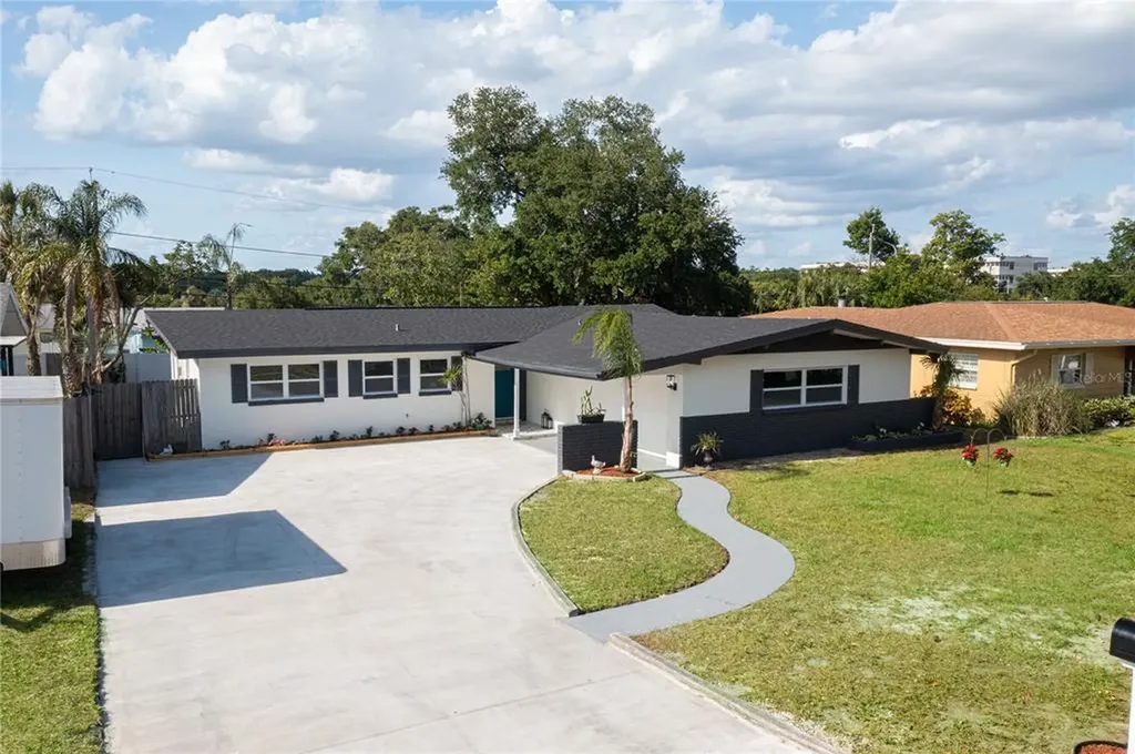 1800 Patlin Circle S Largo FL 33770