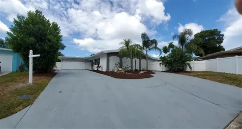 1311 Oxford Court Clearwater FL 33756