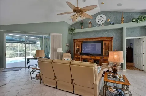 19687 SW 80th Street Dunnellon FL 34432