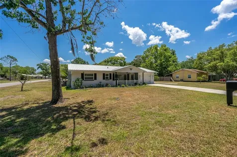 5220 17th Street Zephyrhills FL 33542