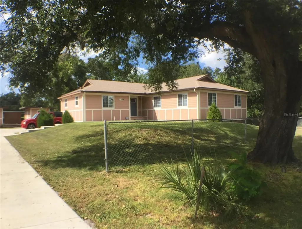 5204 Dexter Street Orlando FL 32807