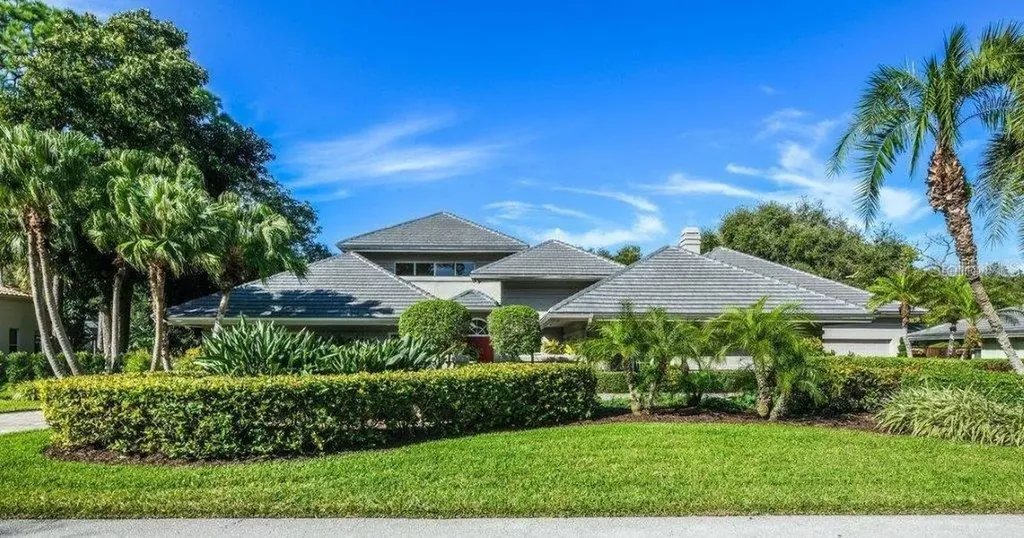 4808 Peregrine Point Circle W Sarasota FL 34231