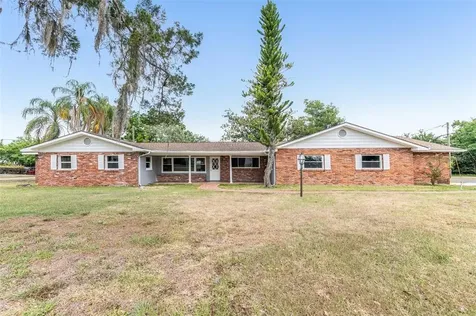 13730 7th Street Dade City FL 33525