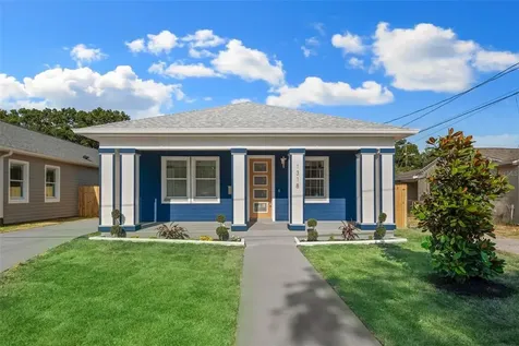 1318 40th Street S St Petersburg FL 33711