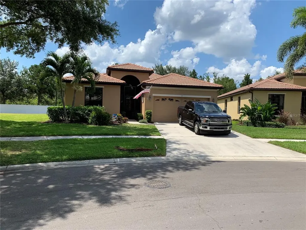 241 Silver Falls Drive Apollo Beach FL 33572