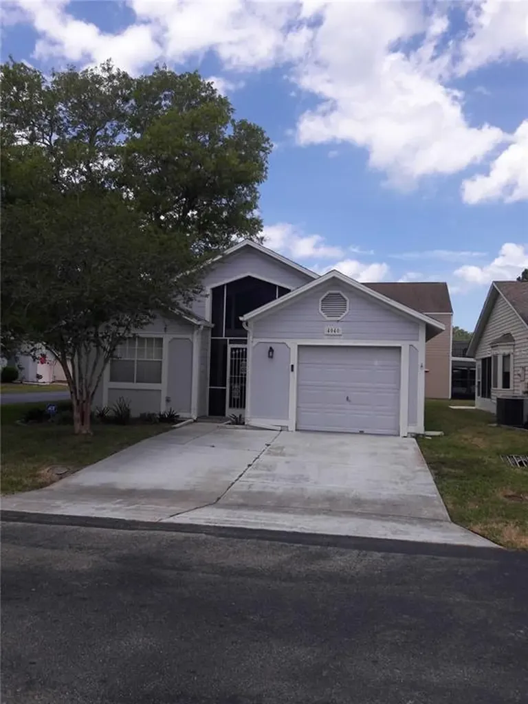 4040 37th Street Court W Bradenton FL 34205