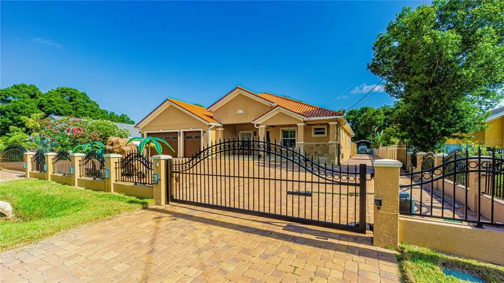 8901 W Hamilton Avenue Tampa FL 33615