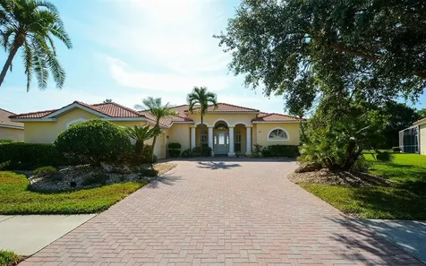 4489 Chase Oaks Drive Sarasota FL 34241