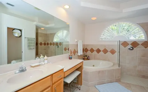 4489 Chase Oaks Drive Sarasota FL 34241