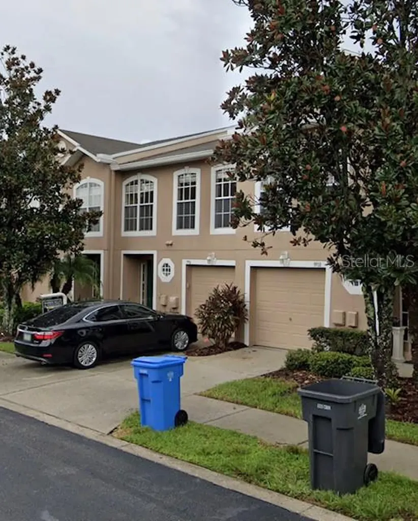 9918 Ashburn Lake Drive Tampa FL 33610