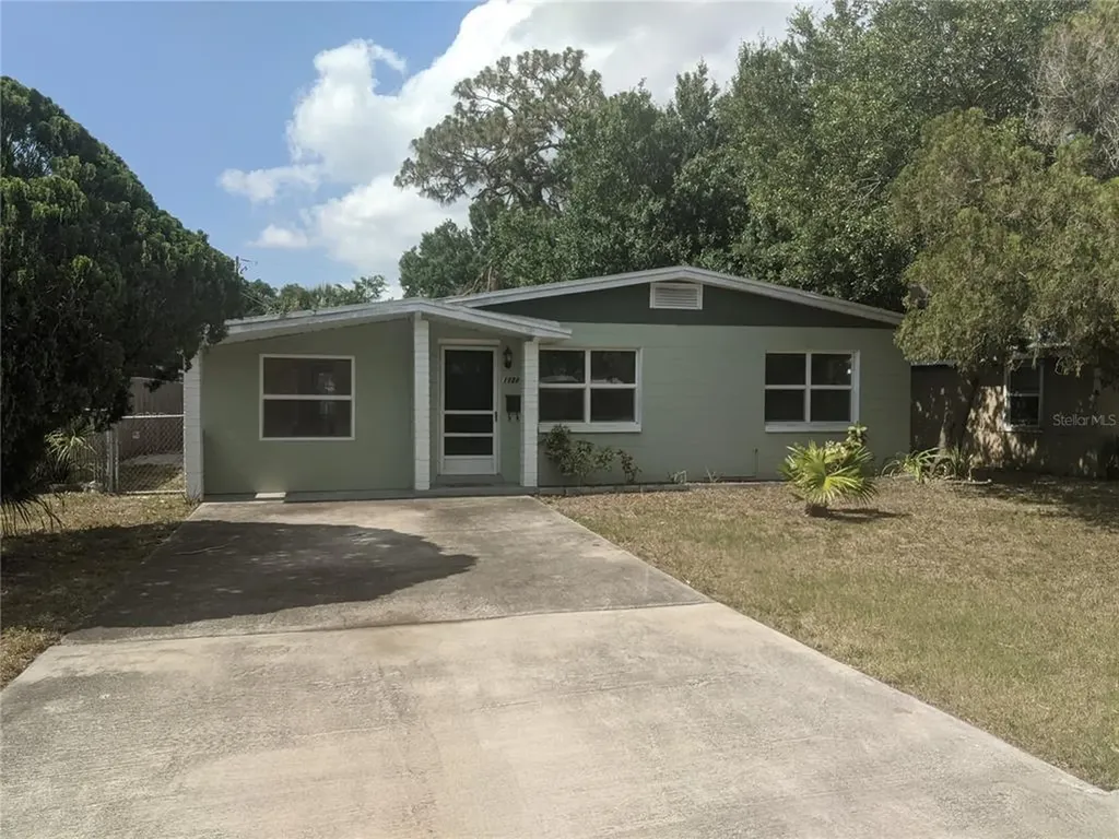 1128 58th Avenue N St Petersburg FL 33703