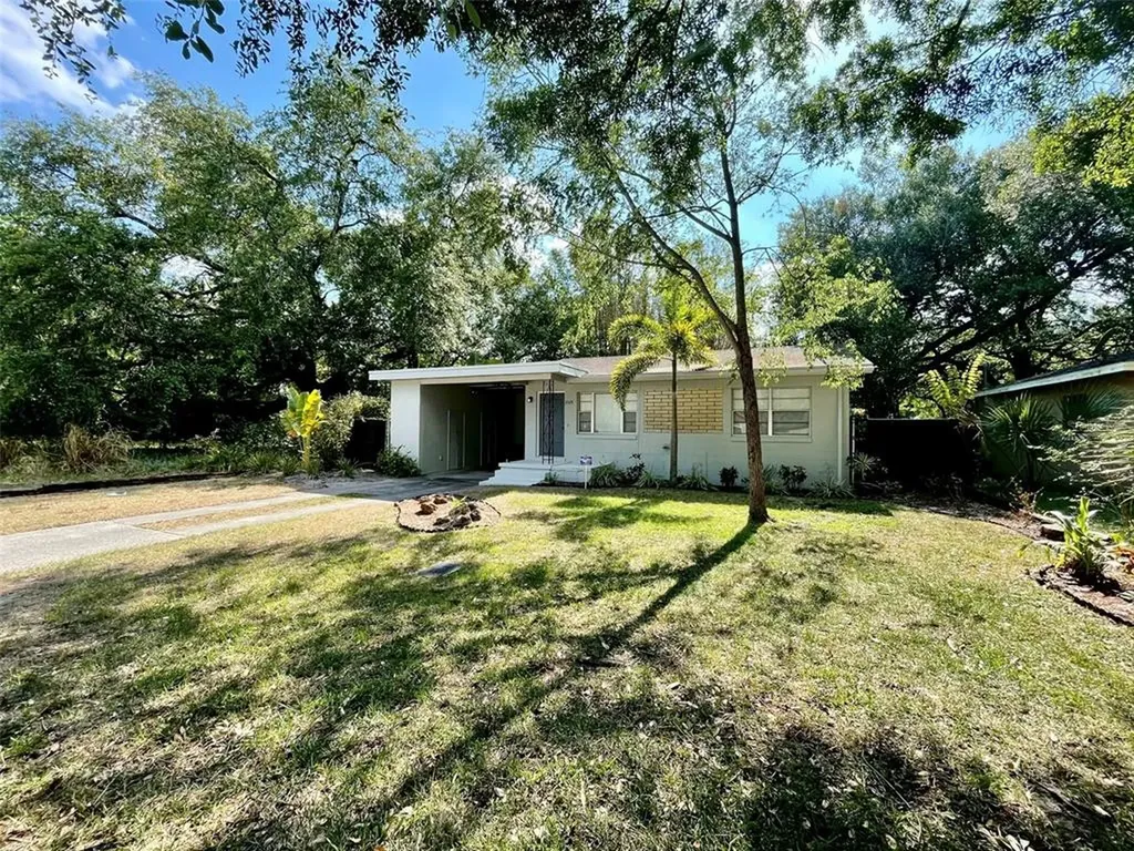 2526 S Laurel Avenue Sanford FL 32773