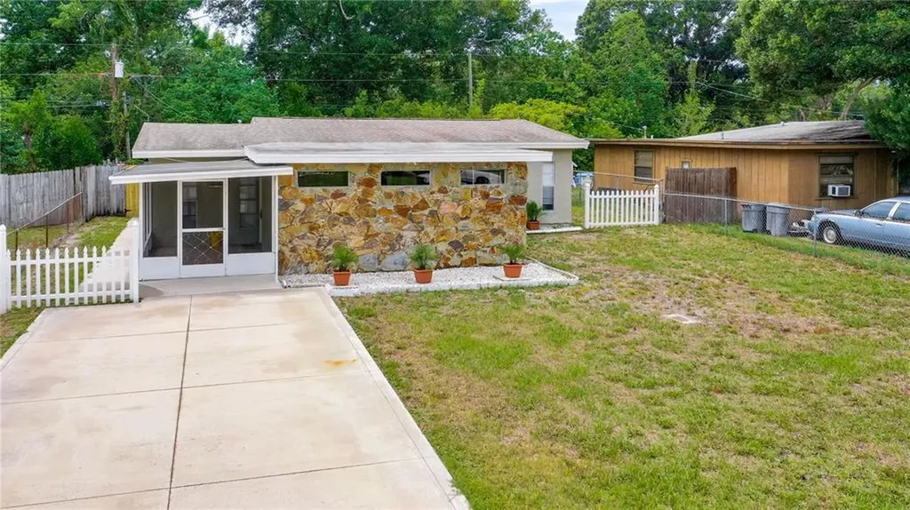 120 Emerald Lane Largo FL 33771